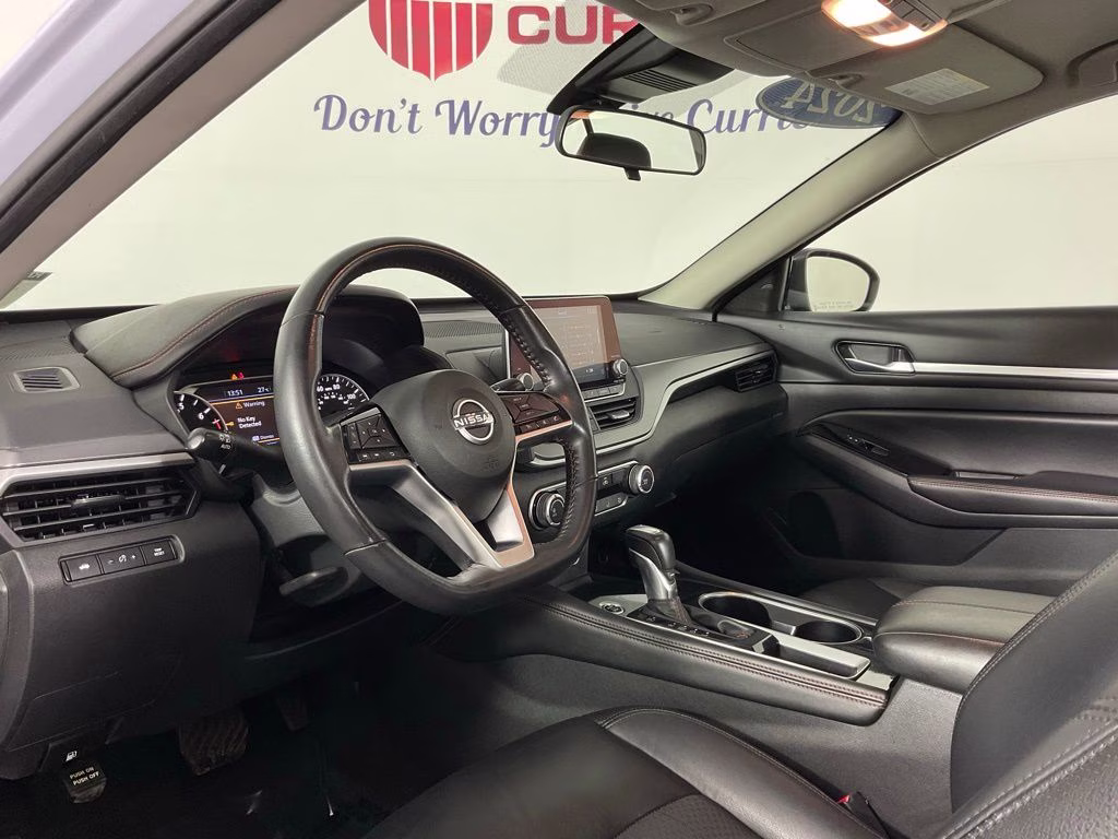 2024 Pearl Nissan Altima 2.5 SR FWD Sedan
