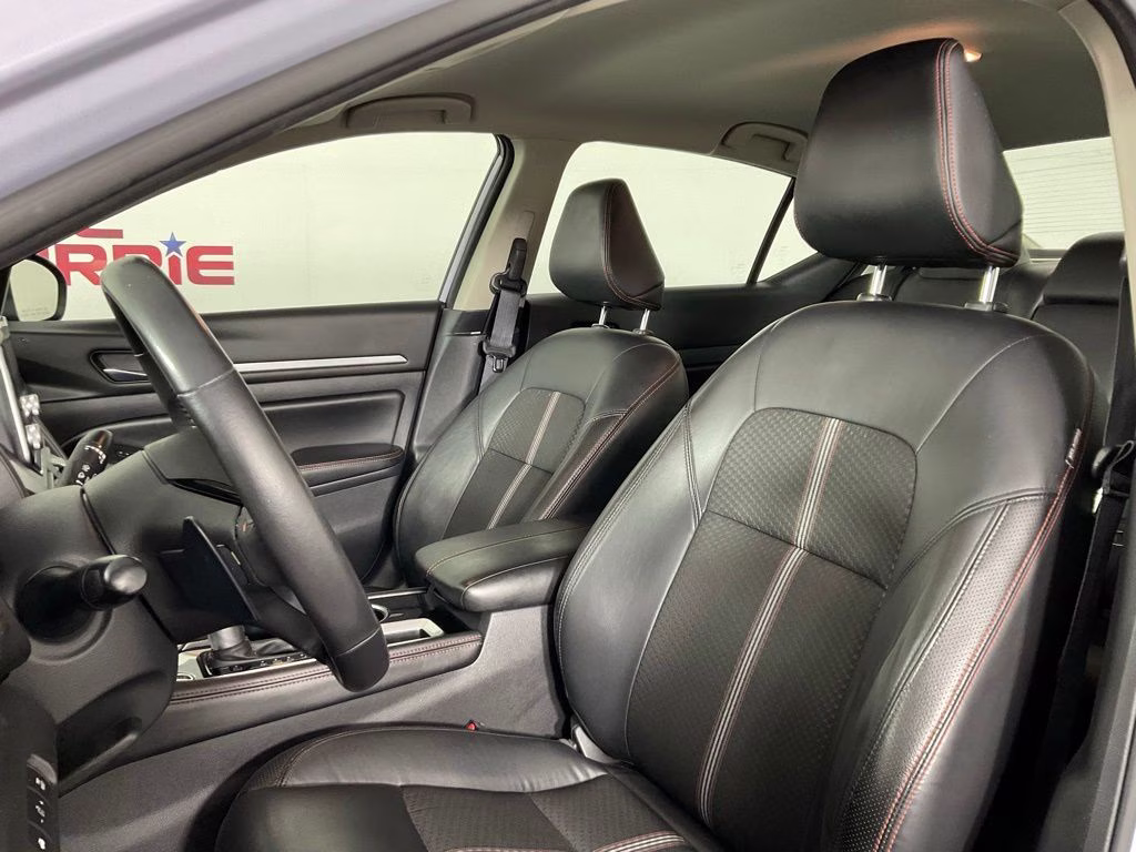 2024 Pearl Nissan Altima 2.5 SR FWD Sedan