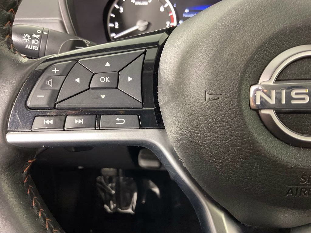 2024 Pearl Nissan Altima 2.5 SR FWD Sedan