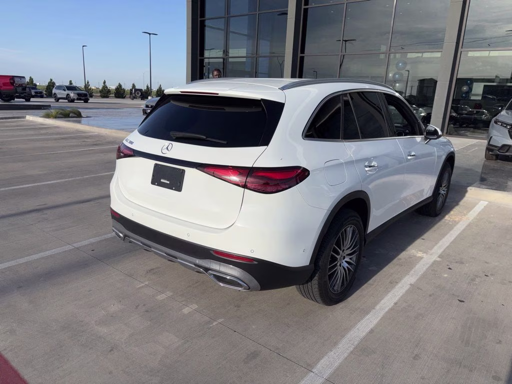 2024 White Mercedes-Benz GLC GLC 300 RWD SUV