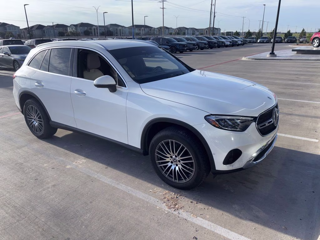 2024 White Mercedes-Benz GLC GLC 300 RWD SUV