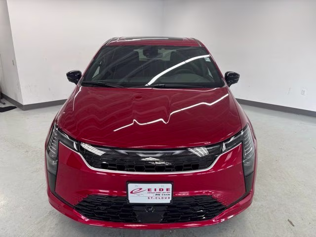 2027 Red Hot Pearlcoat Chrysler Pacifica Limited AWD Van