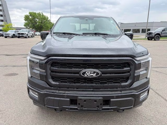 2024 Agate Black Metallic Ford F-150 Lariat 4X4 Truck