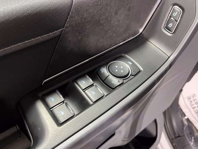 2025 Oxford White Ford F-150 XLT 4X4 Truck