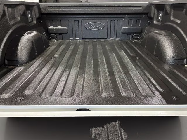 2025 Oxford White Ford F-150 XLT 4X4 Truck