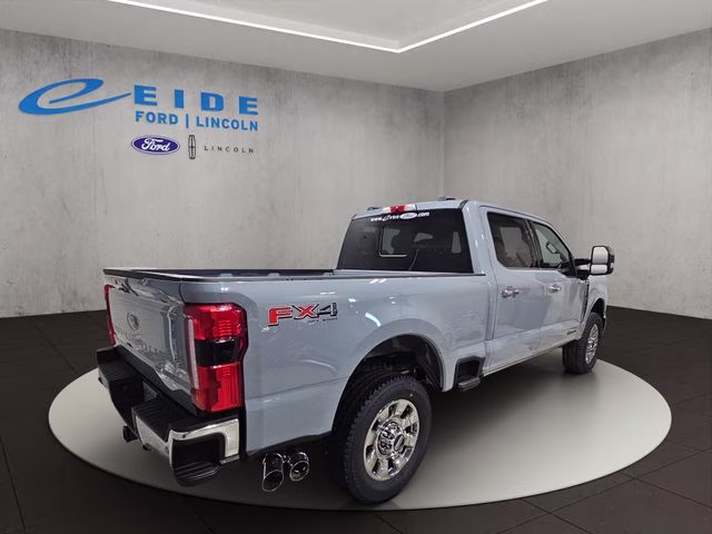 2026 Glacier Gray Metallic Tri-Coat Ford Super Duty F-250 SRW Lariat Chrome 4X4 Truck