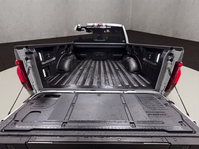 2026 Avalanche Ford F-150 Raptor 4X4 Truck