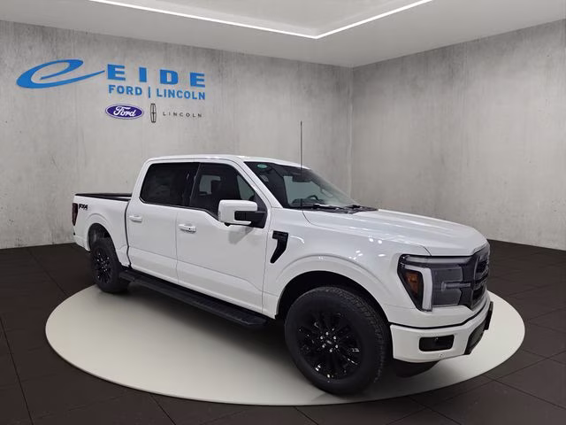 2026 Star White Metallic Tri-Coat Ford F-150 Lariat Black Appearance 4X4 Truck