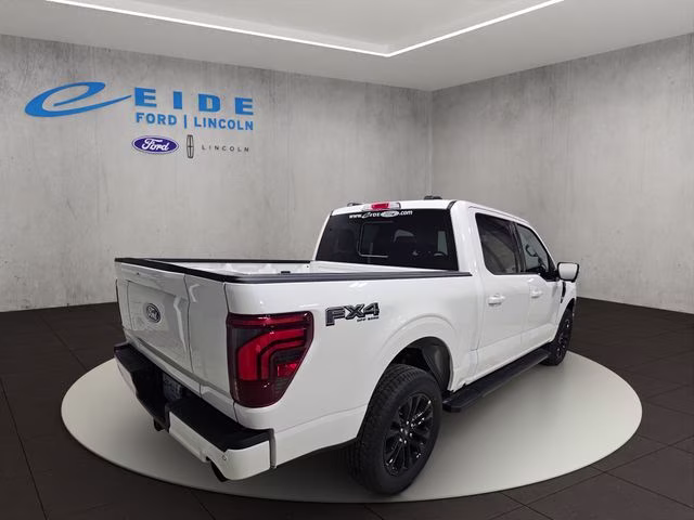 2026 Star White Metallic Tri-Coat Ford F-150 Lariat Black Appearance 4X4 Truck