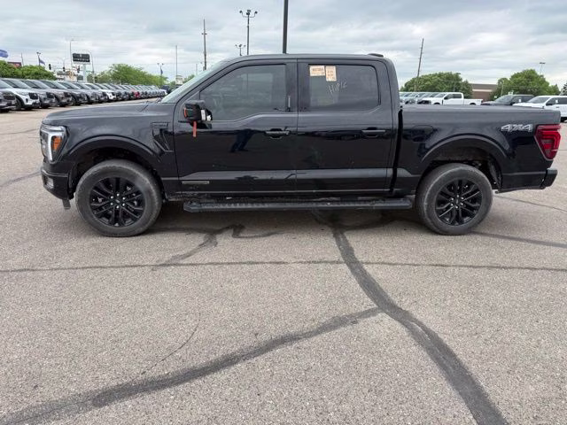 2024 Agate Black Metallic Ford F-150 Lariat 4X4 Truck