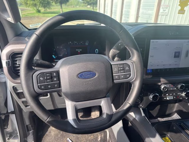 2025 Oxford White Ford F-150 XLT 4X4 Truck