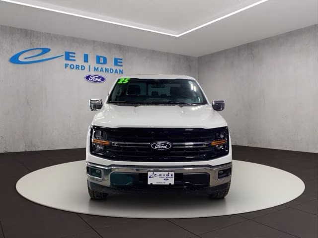 2025 Oxford White Ford F-150 XLT 4X4 Truck