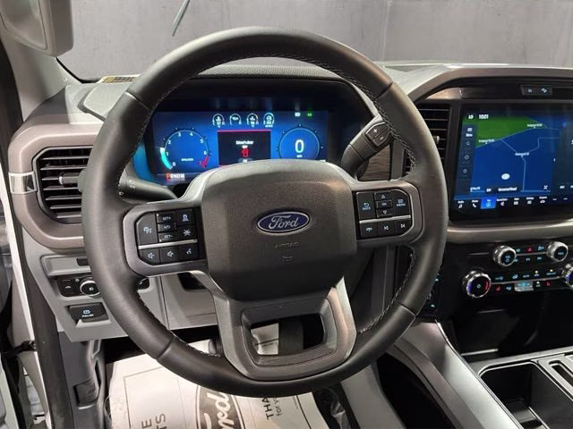 2025 Oxford White Ford F-150 XLT 4X4 Truck