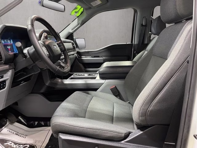 2025 Oxford White Ford F-150 XLT 4X4 Truck