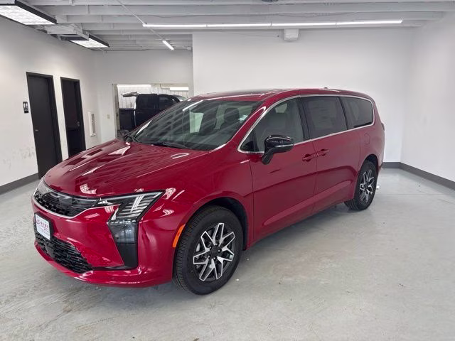 2027 Red Hot Pearlcoat Chrysler Pacifica Limited AWD Van
