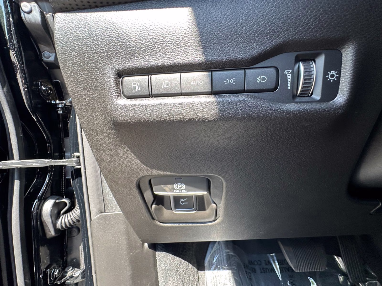 2026 Diamond Black Crystal Pearlcoat Jeep Cherokee Limited 4X4 SUV