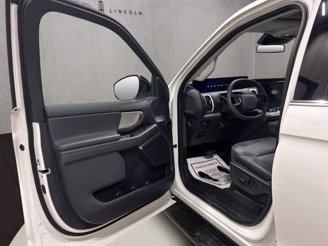 2026 Star White Metallic TC Ford Expedition Max Active 4X4 SUV