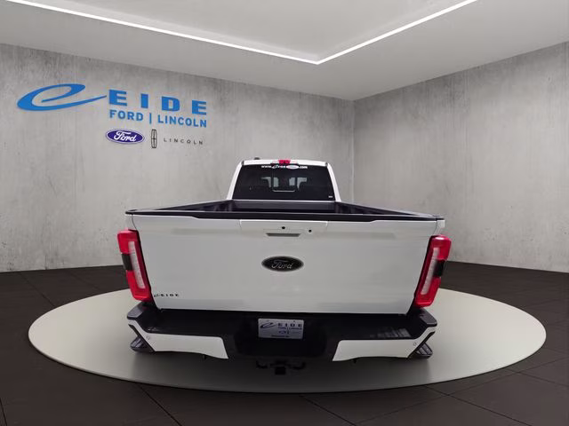 2026 Star White Metallic Tri-Coat Ford Super Duty F-250 SRW Lariat Black Appearance 4X4 Truck