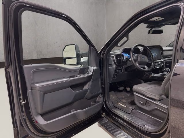 2023 Agate Black Metallic Ford F-150 XLT 4X4 Truck