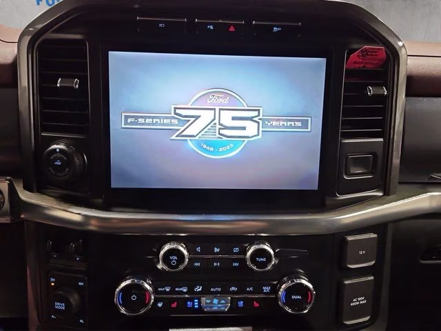 2023 Agate Black Metallic Ford F-150 Lariat 4X4 Truck