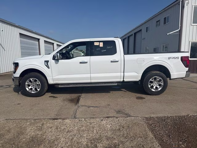2025 Oxford White Ford F-150 XLT 4X4 Truck