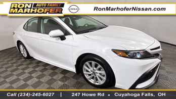 2024 White Toyota Camry SE FWD Sedan