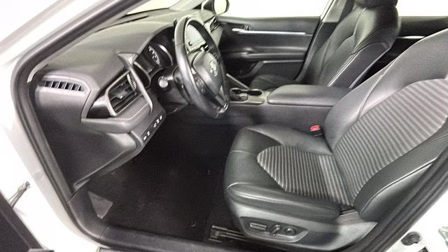 2024 White Toyota Camry SE FWD Sedan
