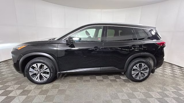2021 Super Black Nissan Rogue SV FWD SUV