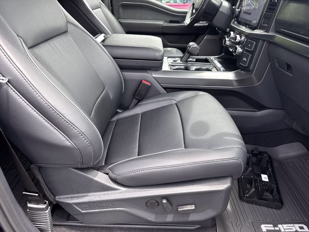 2026 Agate Black Metallic Ford F-150 Lariat 4X4 Truck