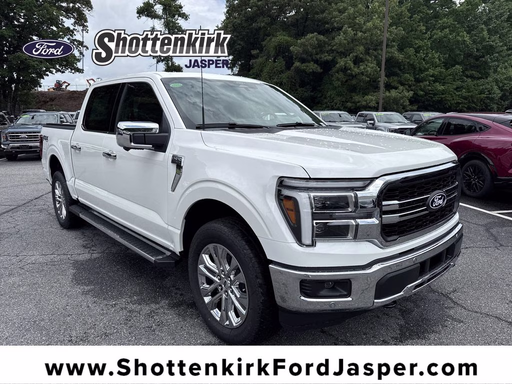 2026 Star White Metallic Tri-Coat Ford F-150 Lariat 4X4 Truck
