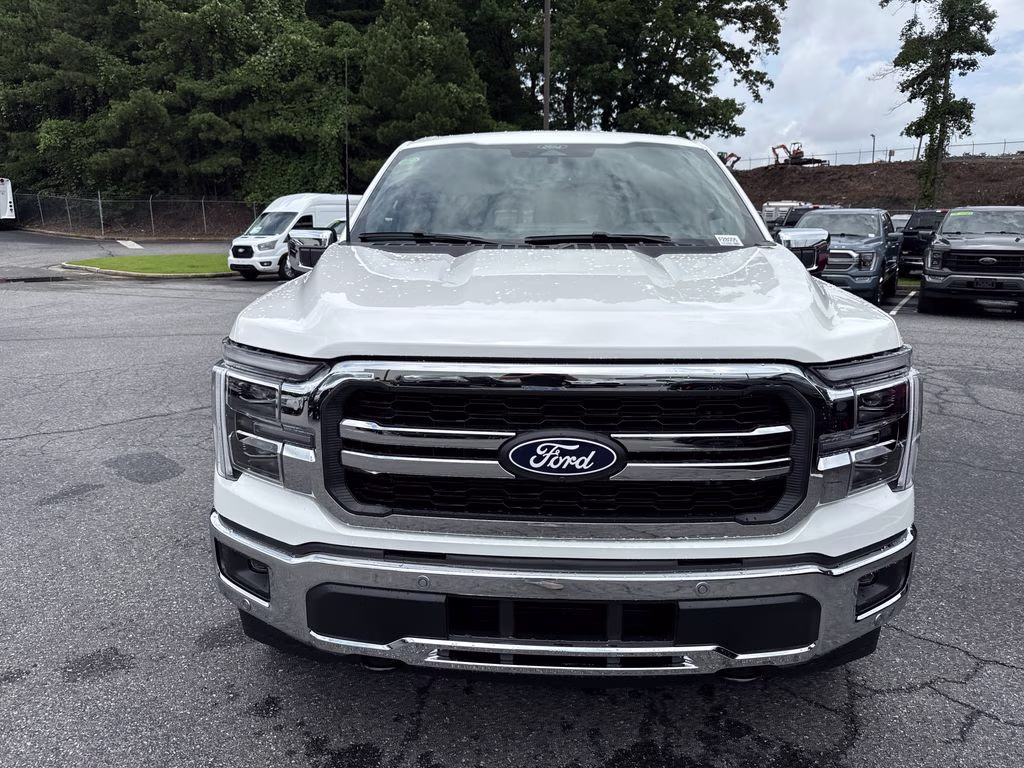 2026 Star White Metallic Tri-Coat Ford F-150 Lariat 4X4 Truck