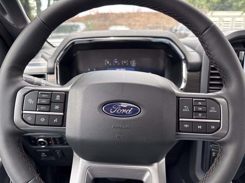 2026 Star White Metallic Tri-Coat Ford F-150 Lariat 4X4 Truck