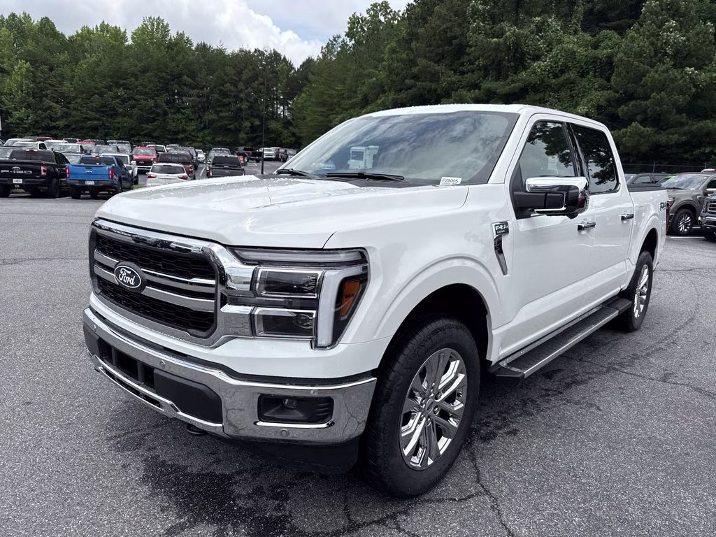 2026 Star White Metallic Tri-Coat Ford F-150 Lariat 4X4 Truck