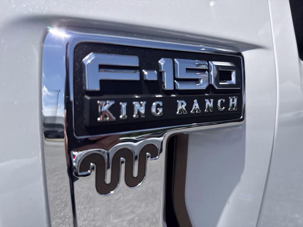 2025 Star White Metallic Tri-Coat Ford F-150 King Ranch 4X4 Truck