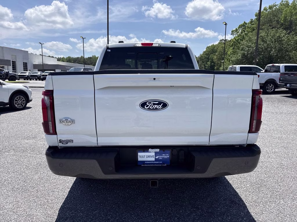 2025 Star White Metallic Tri-Coat Ford F-150 King Ranch 4X4 Truck