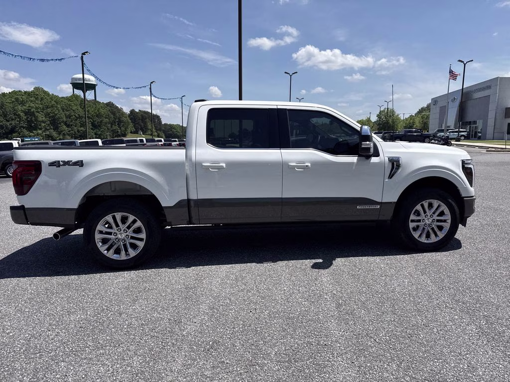 2025 Star White Metallic Tri-Coat Ford F-150 King Ranch 4X4 Truck