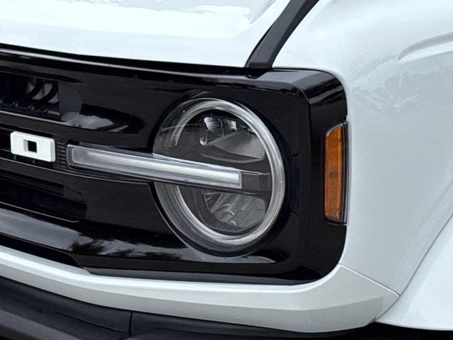 2026 Oxford White Ford Bronco Outer Banks 4X4 SUV