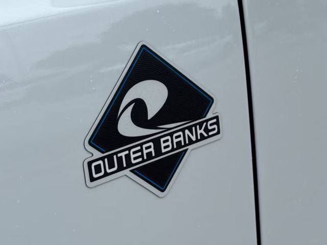 2026 Oxford White Ford Bronco Outer Banks 4X4 SUV