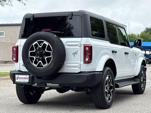 2026 Oxford White Ford Bronco Outer Banks 4X4 SUV