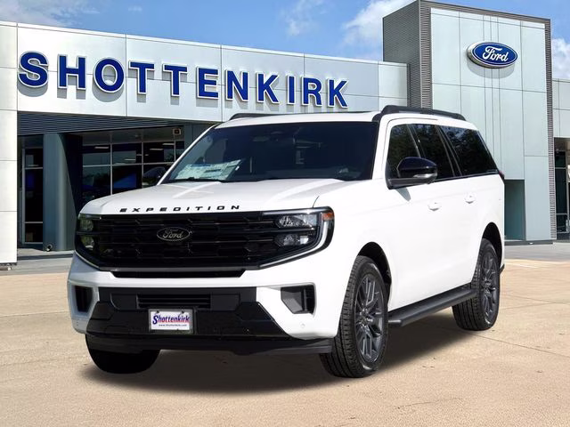 2026 White Metallic Ford Expedition Max Platinum 4X4 SUV