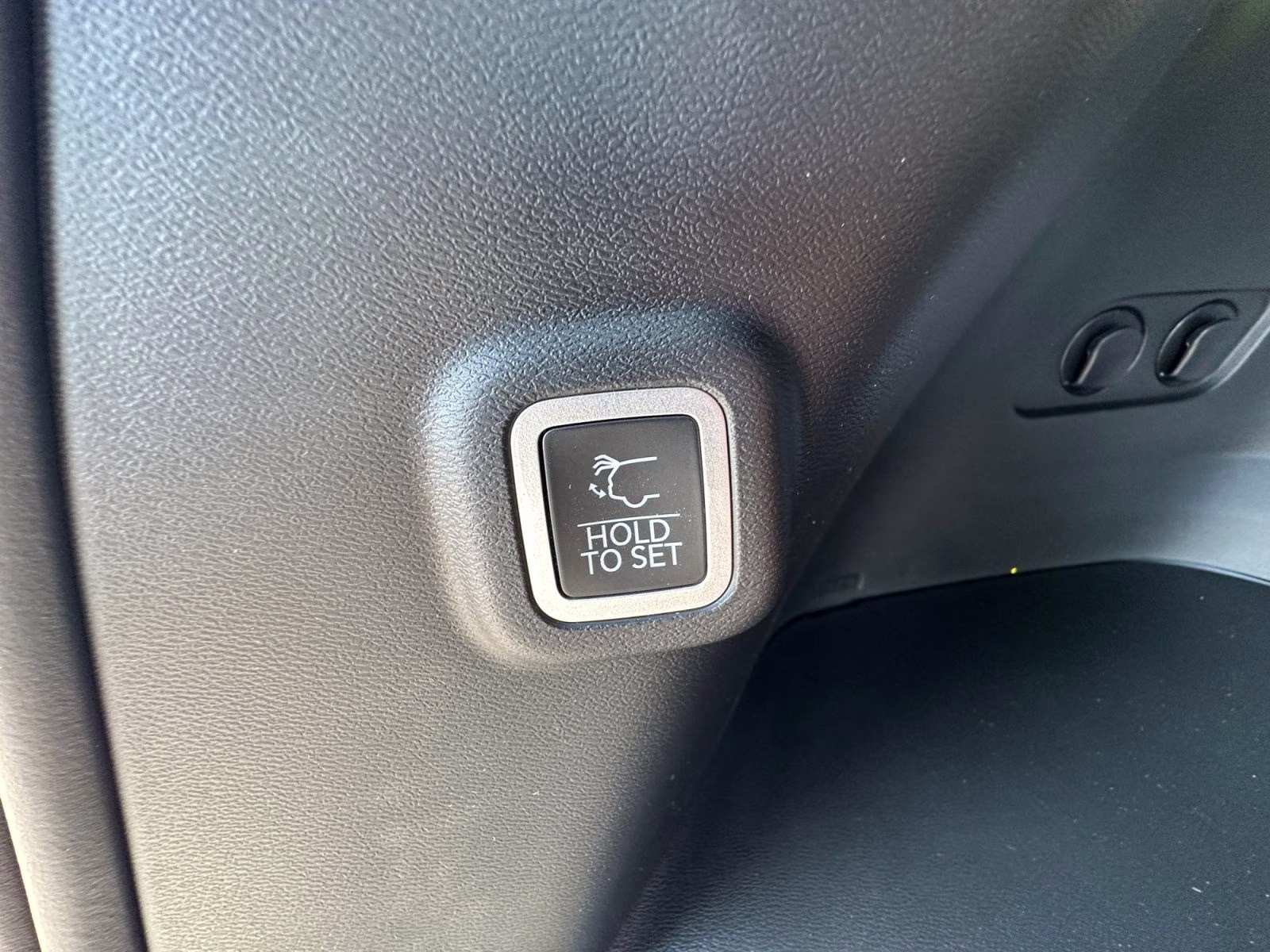 2026 Bright White Clearcoat Jeep Cherokee Limited 4X4 SUV