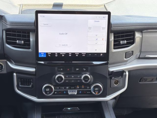 2024 Black Metallic Ford Expedition Max XLT 4X4 SUV