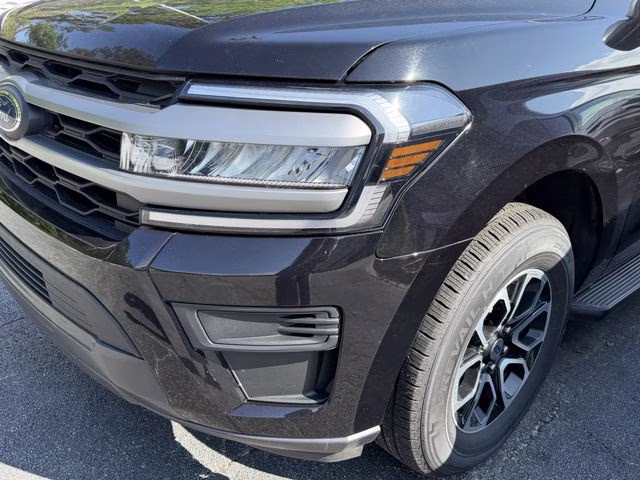 2024 Black Metallic Ford Expedition Max XLT 4X4 SUV