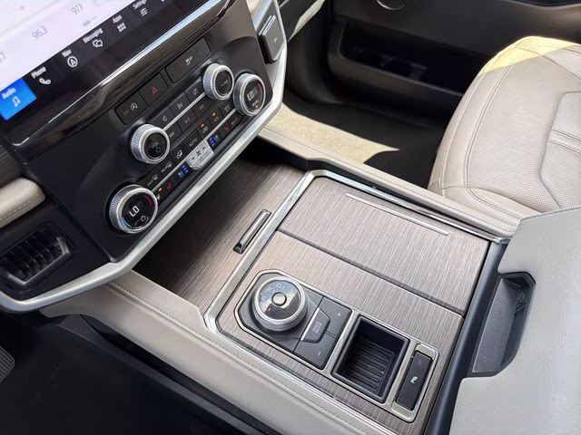 2024 Oxford White Ford Expedition Max Limited RWD SUV