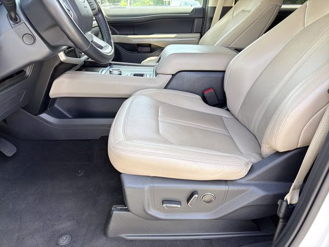 2024 Oxford White Ford Expedition Max Limited RWD SUV