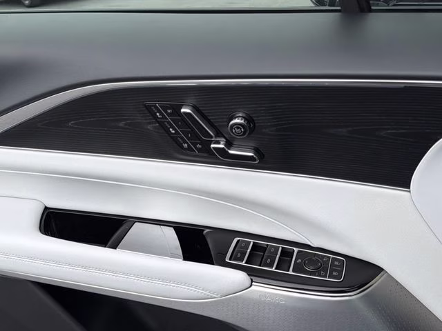 2024 Celestial Metallic Cadillac LYRIQ Luxury RWD SUV