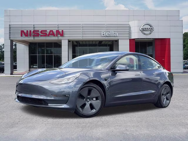 2023 Tesla Model 3 -'s photo