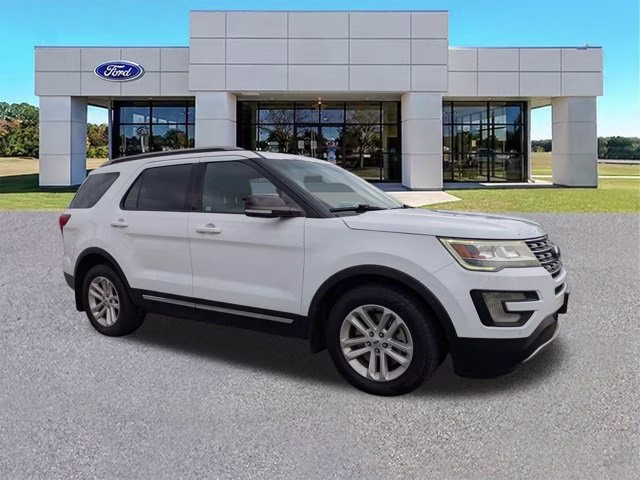 2017 Ford Explorer XLT FWD's photo