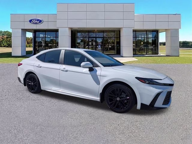 2026 Ice Toyota Camry SE FWD Sedan