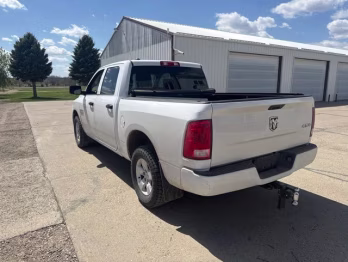 2017 Bright White Clearcoat Ram 1500 Express 4X4 Truck